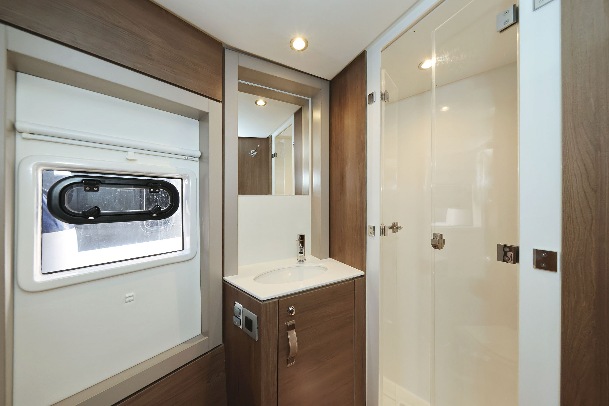 Bali 4.4 - 4 + 2 cab. — photo 24