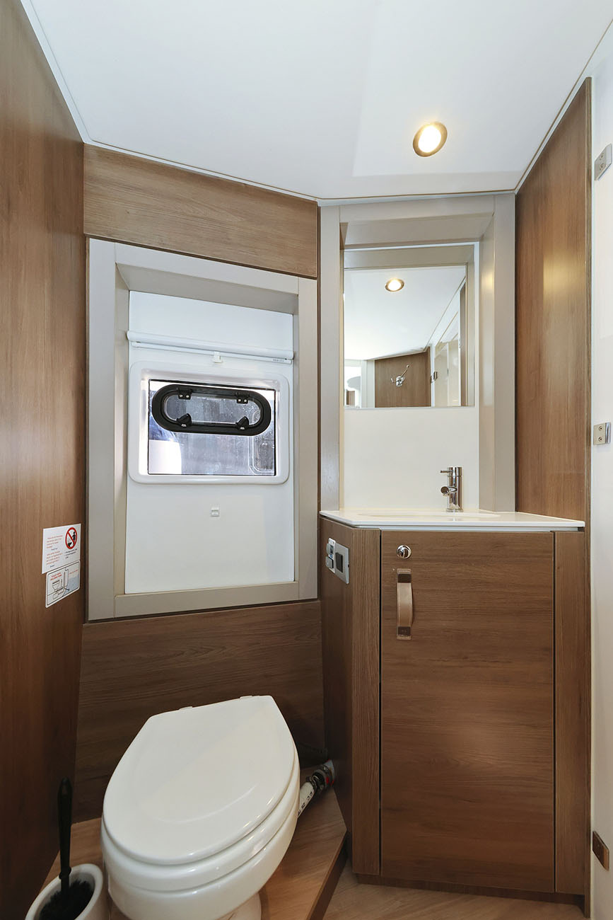 Bali 4.4 - 4 + 2 cab. — photo 25