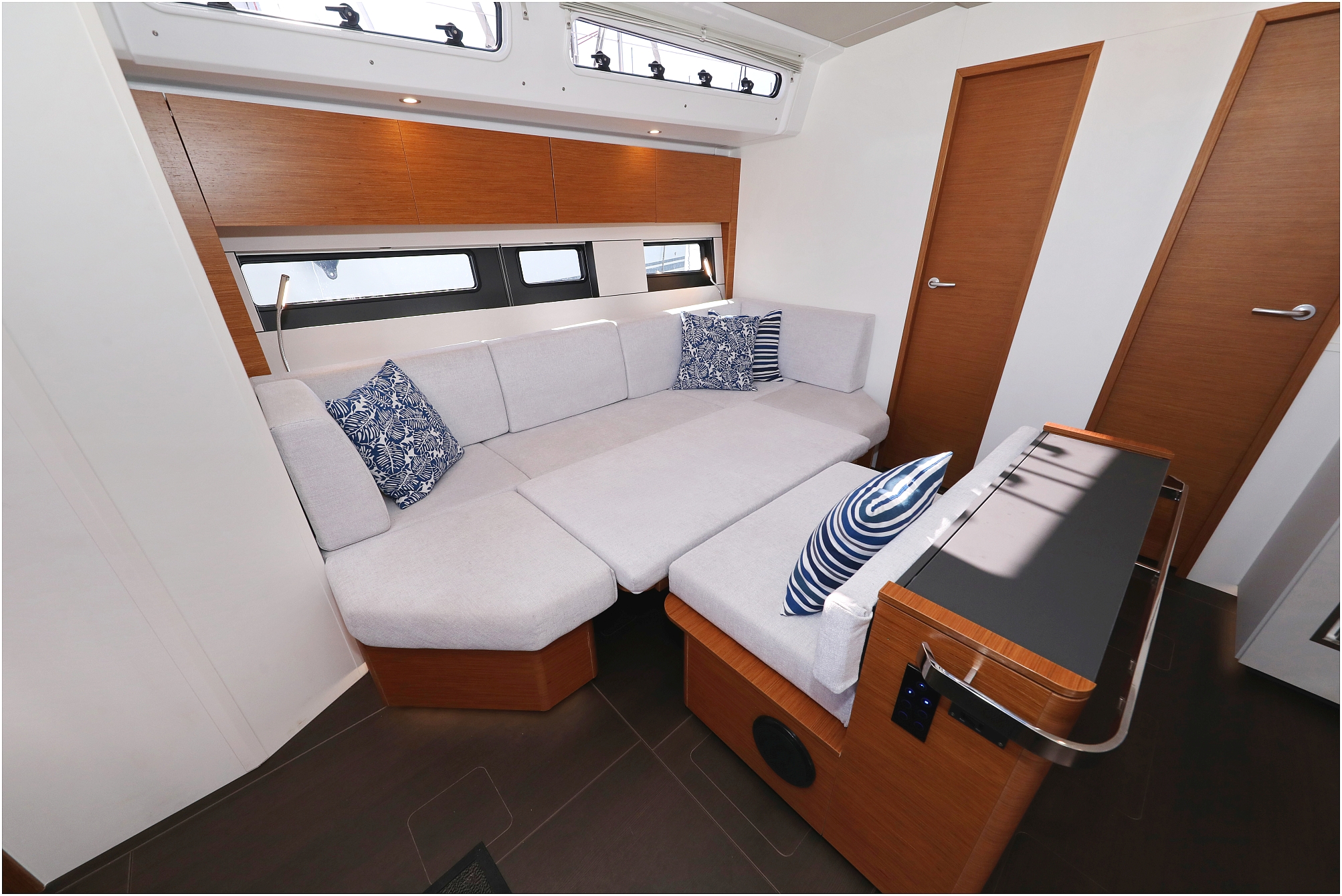 Hanse 510 - 5 + 1 cab. — photo 18