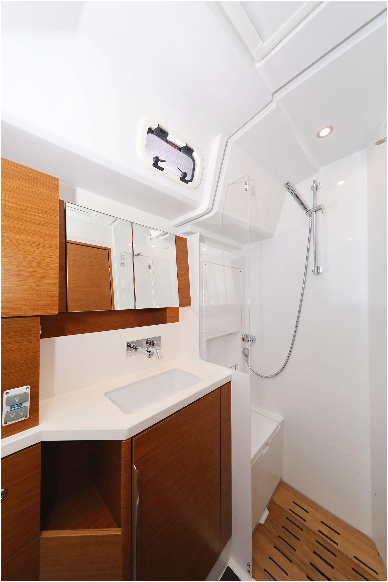 Hanse 510 - 5 + 1 cab. — photo 24