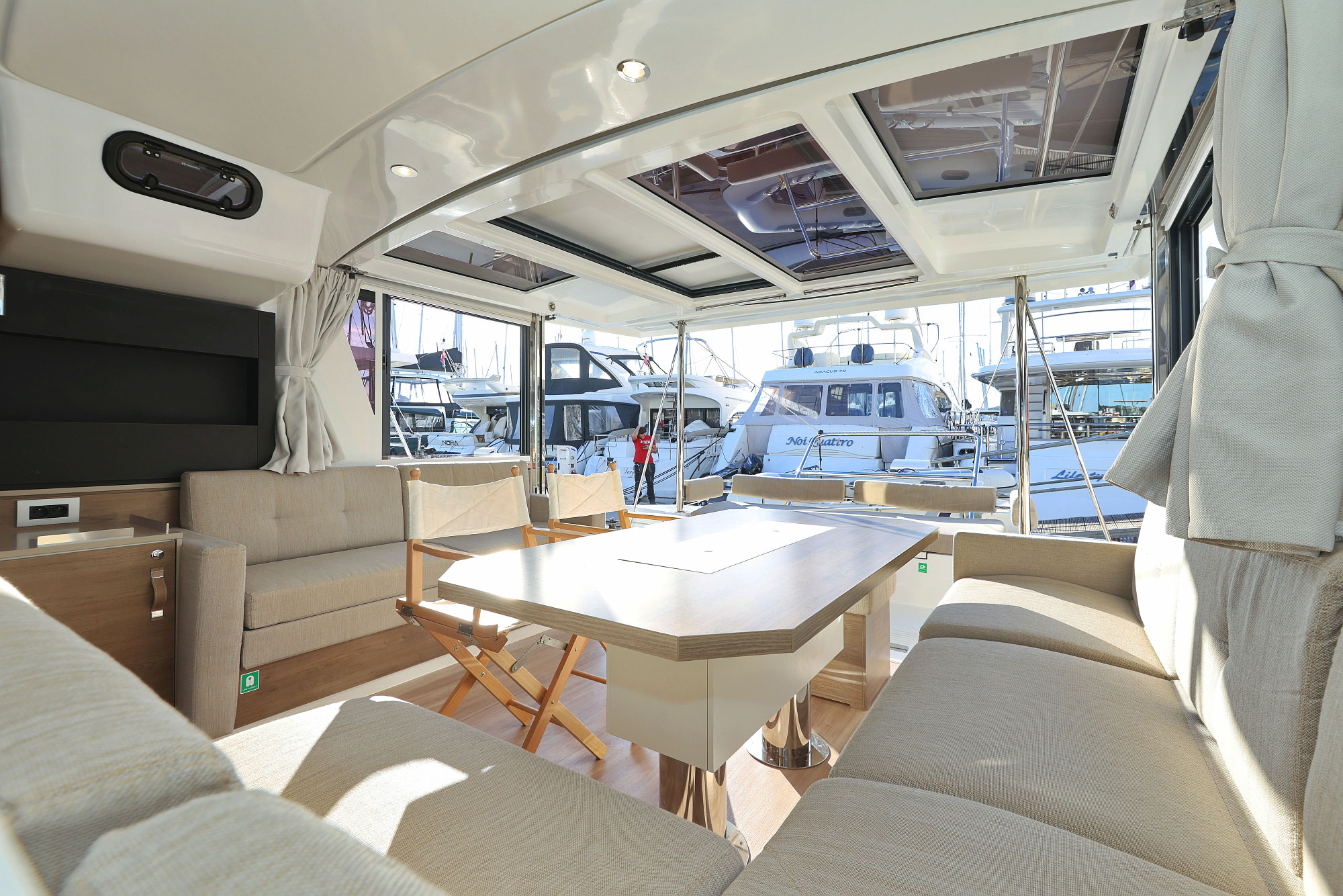 Bali 4.2 - 4 + 1 cab. — photo 11