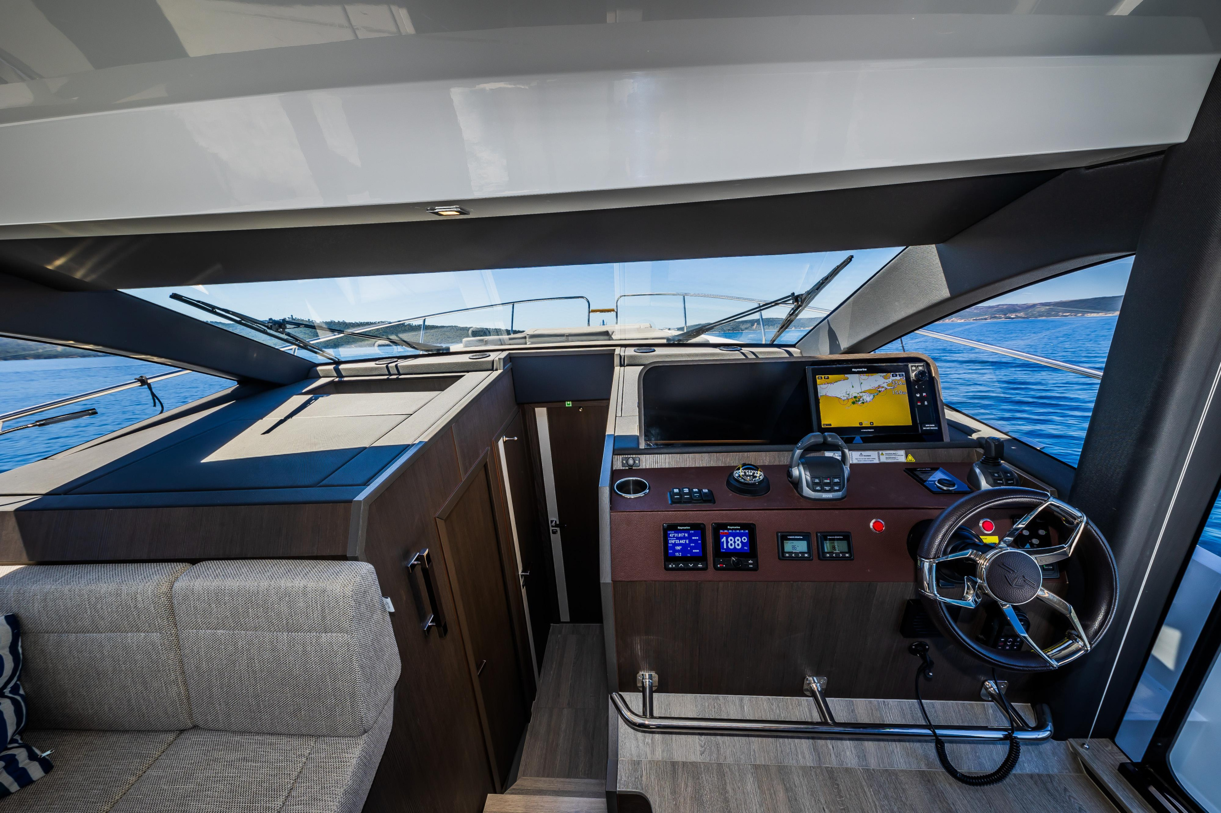 Sealine F430 — photo 22