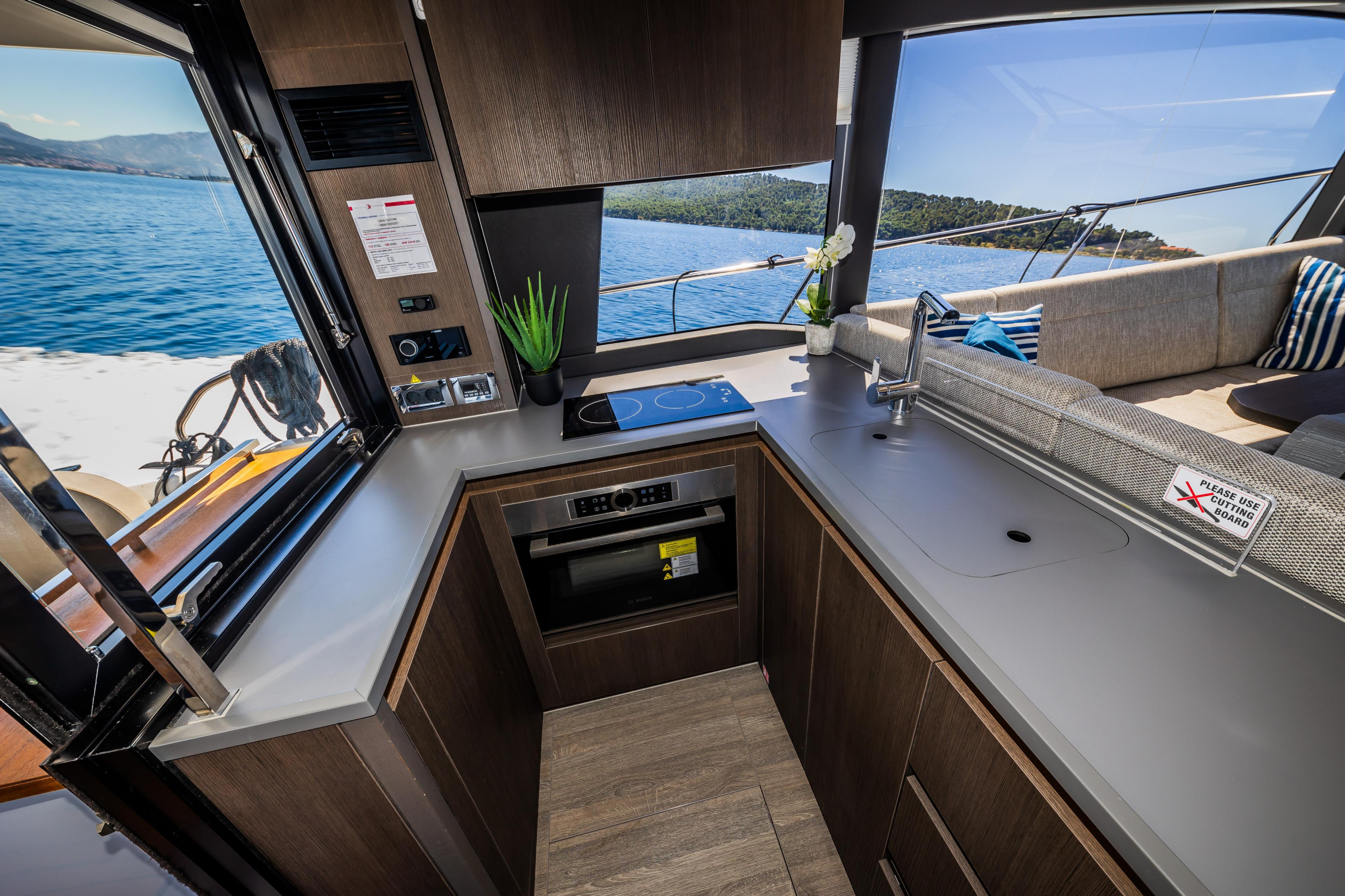 Sealine F430 — photo 24