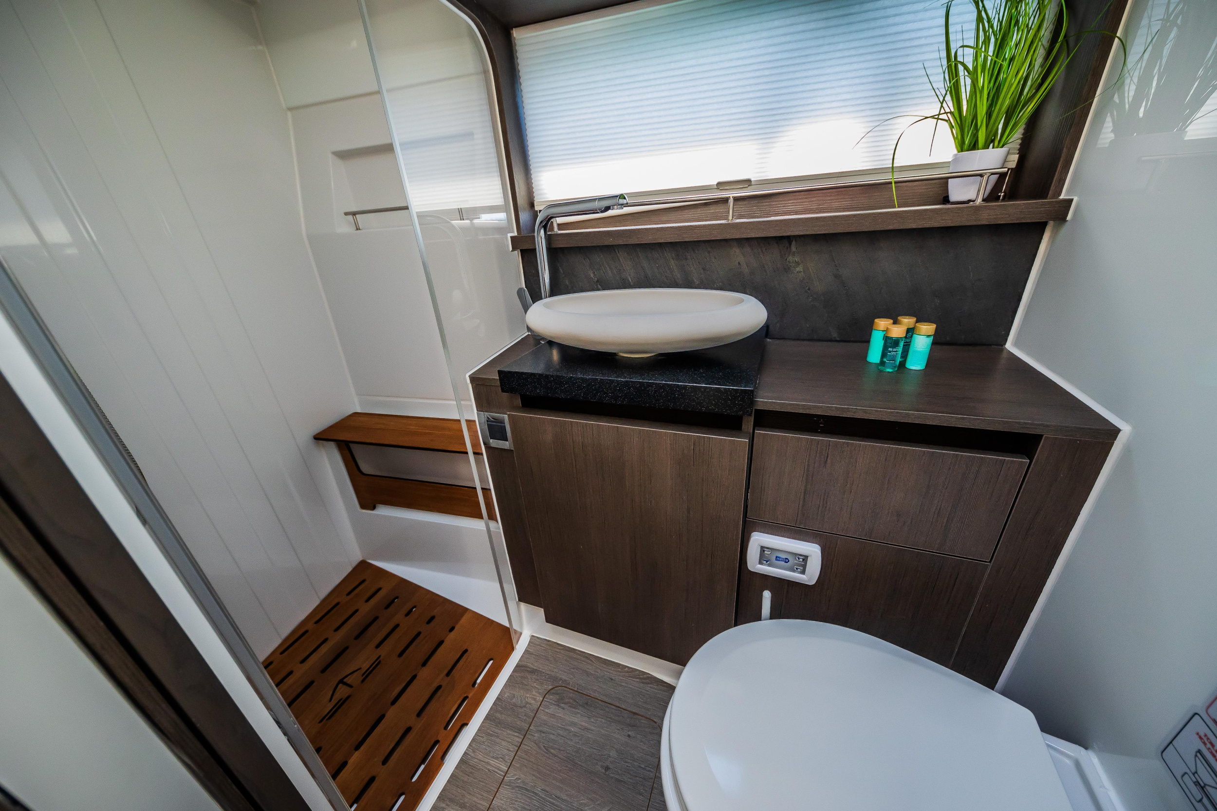 Sealine F430 — photo 30