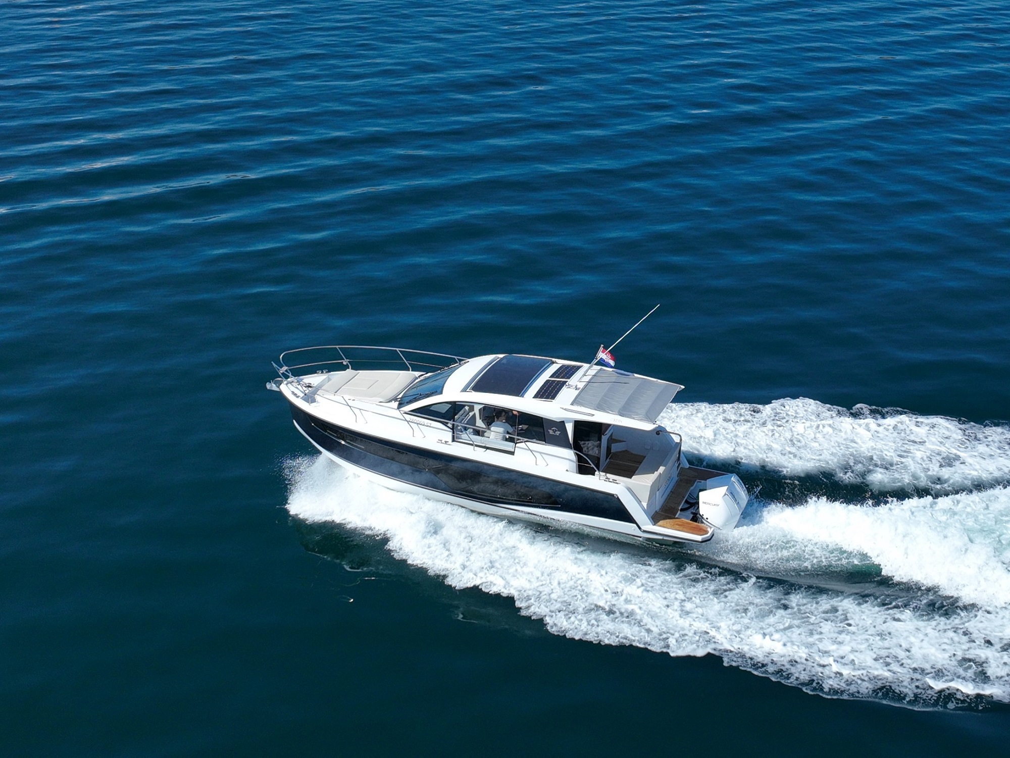 Sealine C335V — photo 4