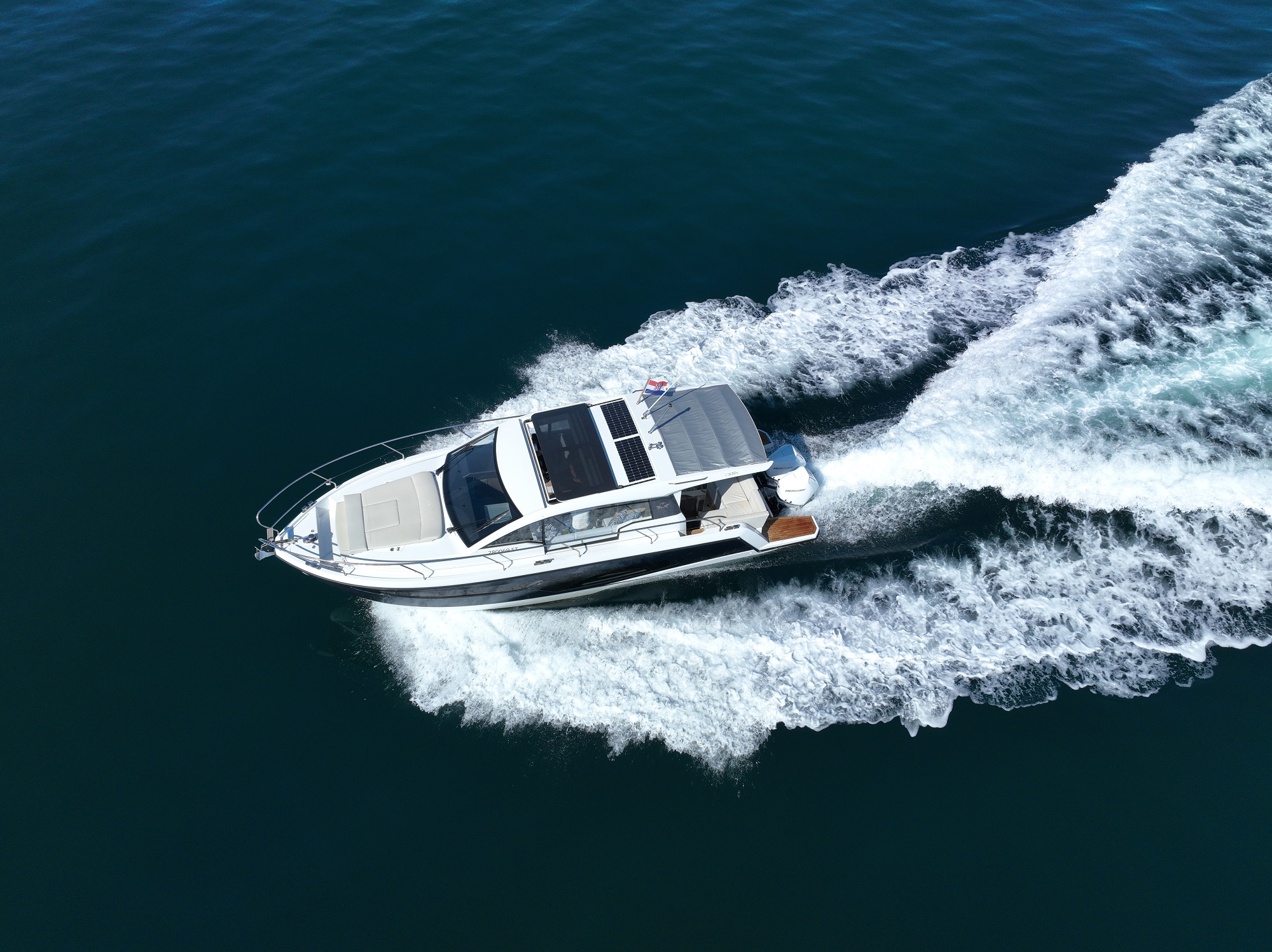 Sealine C335V — photo 6