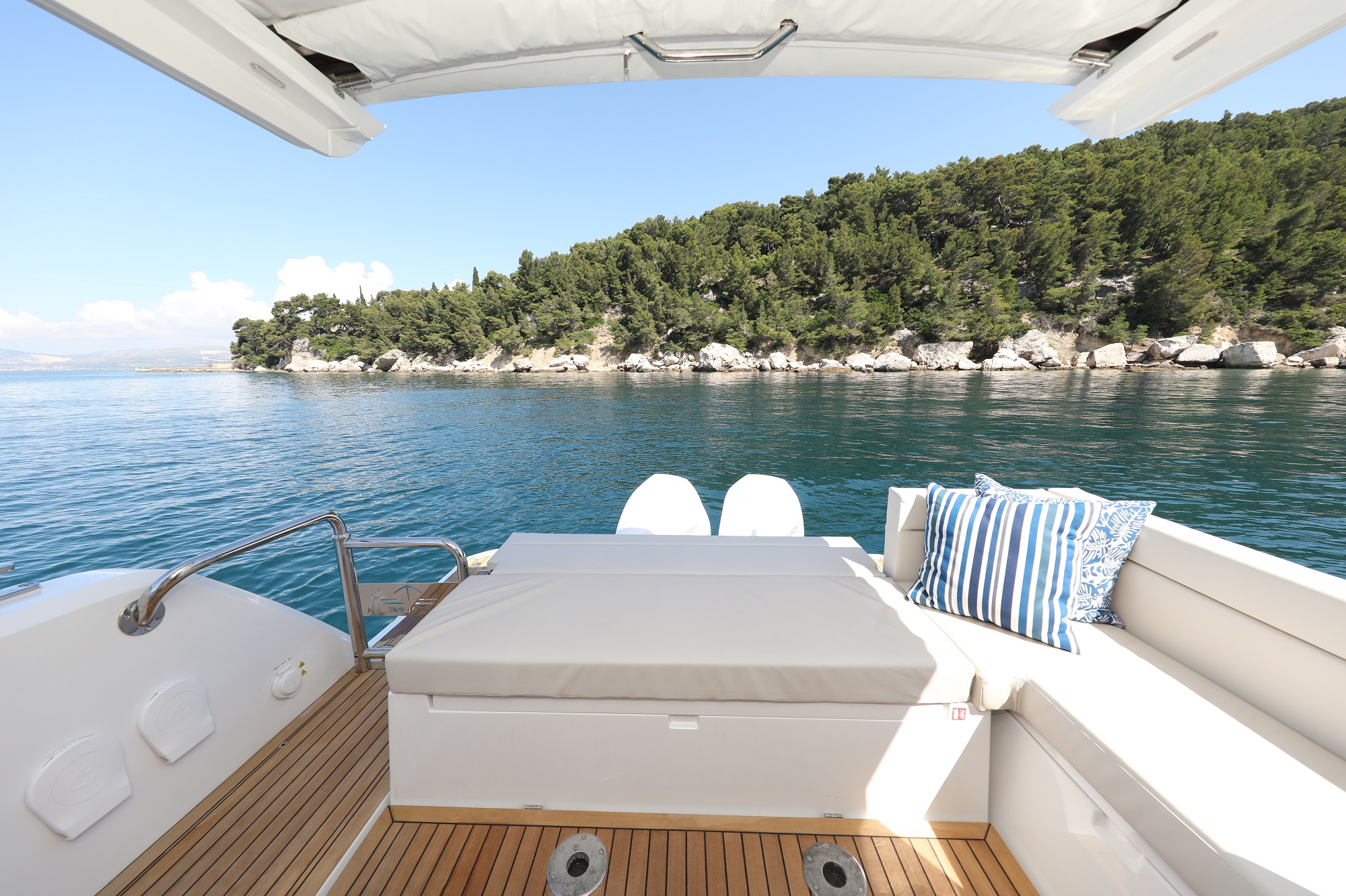 Sealine C335V — photo 11