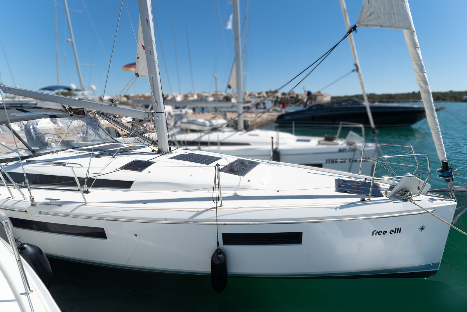 Sun Odyssey 440 - 4 cab. — photo 4