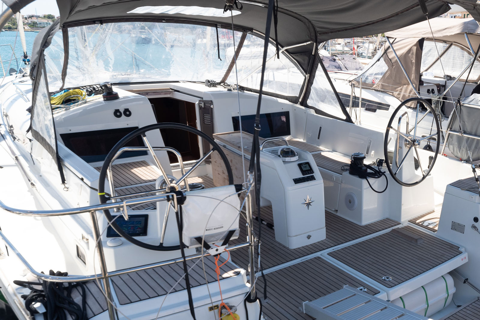 Sun Odyssey 440 - 4 cab. — photo 5