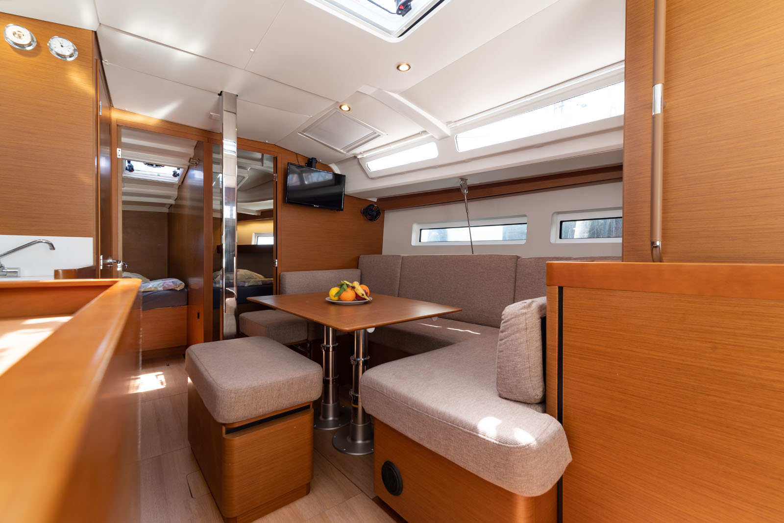Sun Odyssey 440 - 4 cab. — photo 9