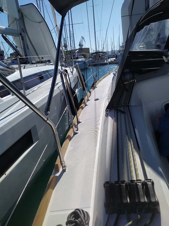 Sun Odyssey 349 - 3 cab. — photo 6