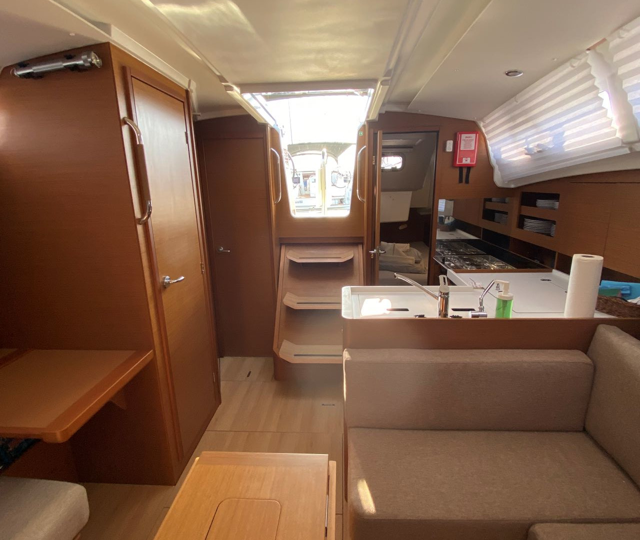 Sun Odyssey 380 - 3 cab. — photo 5