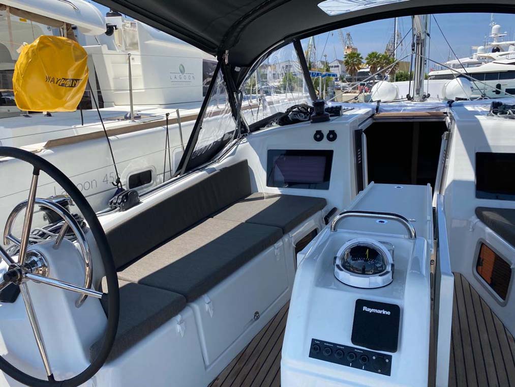 Sun Odyssey 410 - 3 cab. — photo 6