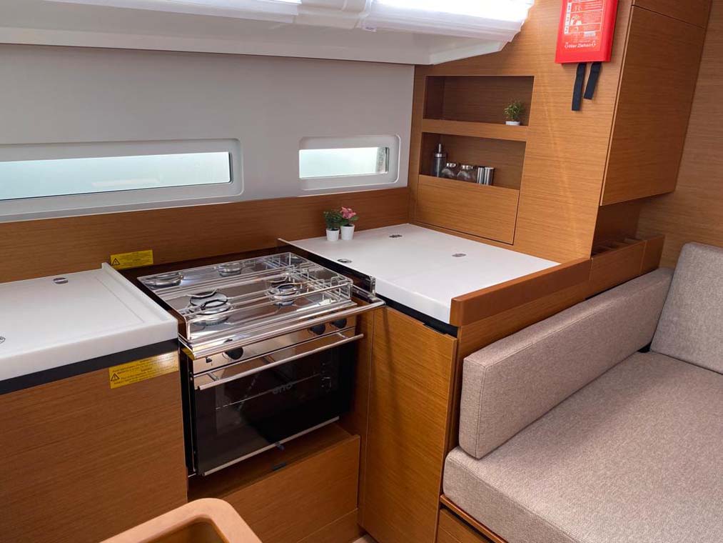 Sun Odyssey 410 - 3 cab. — photo 7
