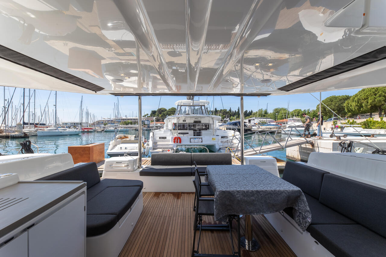 Lagoon 51 - 6 cab. — photo 11