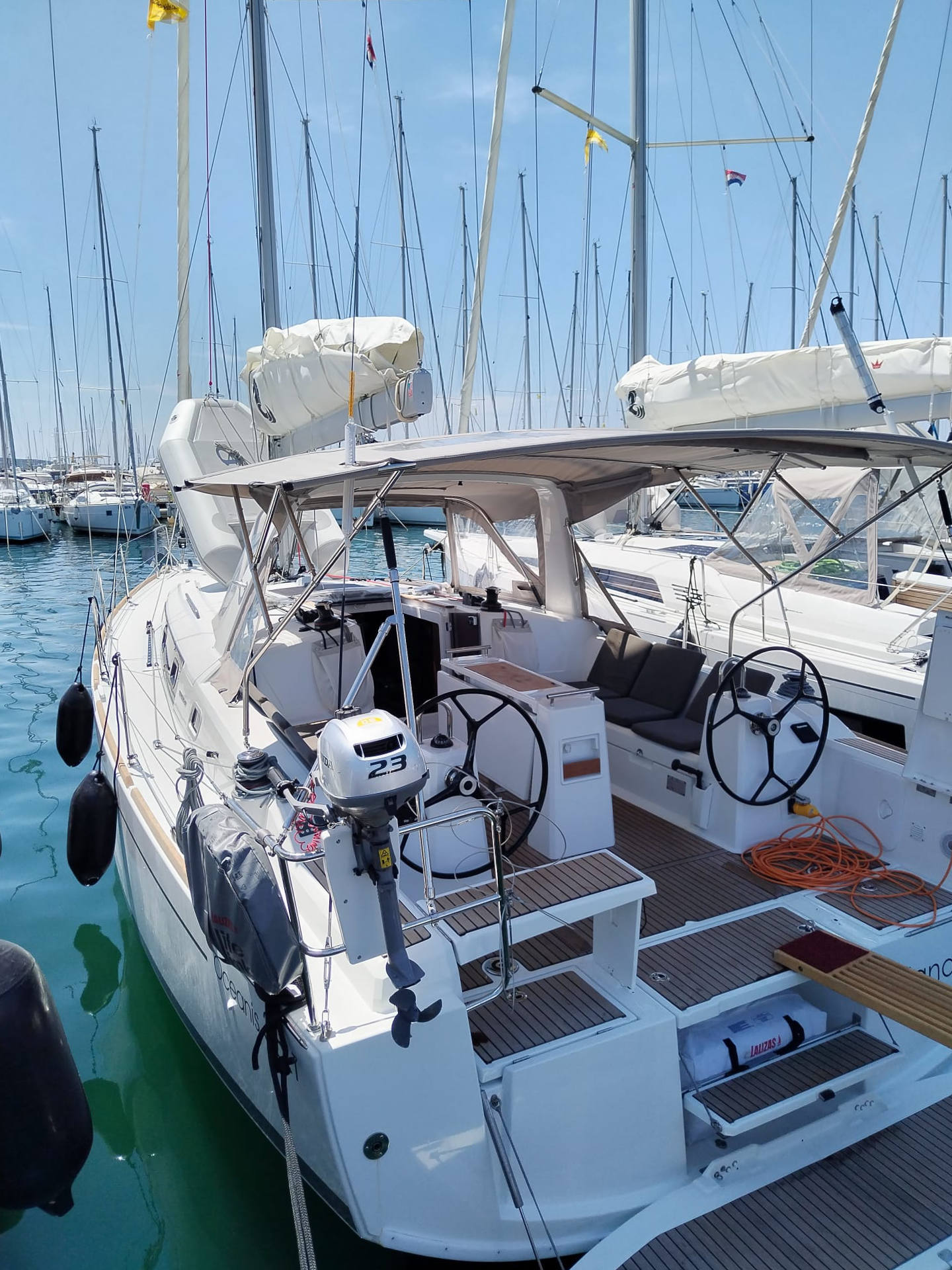 Oceanis 38.1 — photo 4
