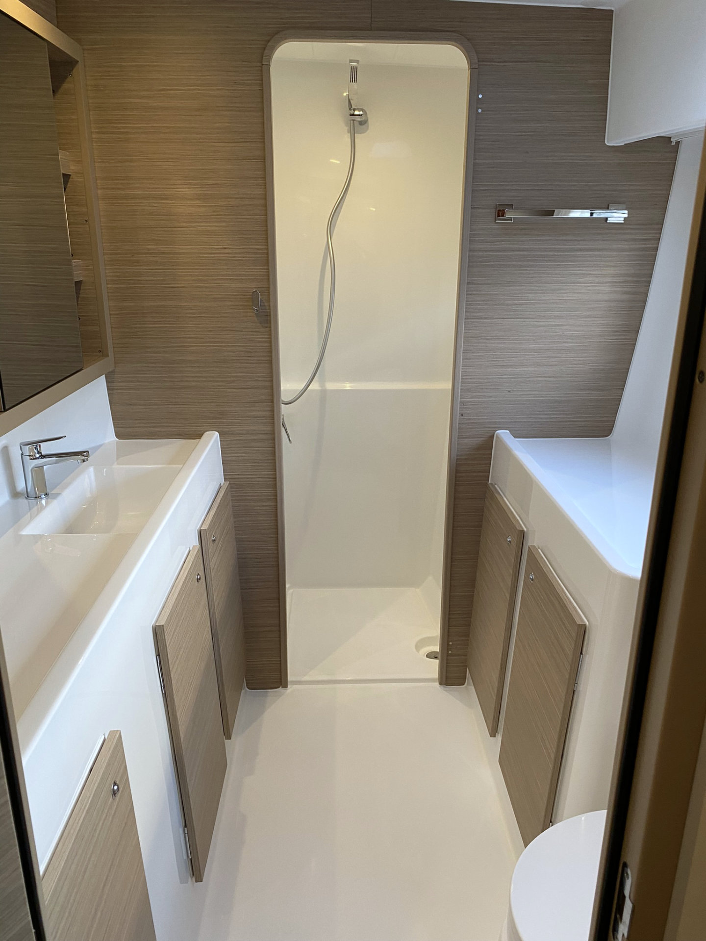 Lagoon 42 - 3 + 1 cab. — photo 15