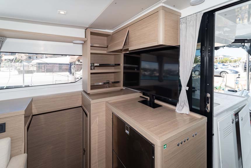 Lagoon 46 - 4 + 2 cab. — photo 9