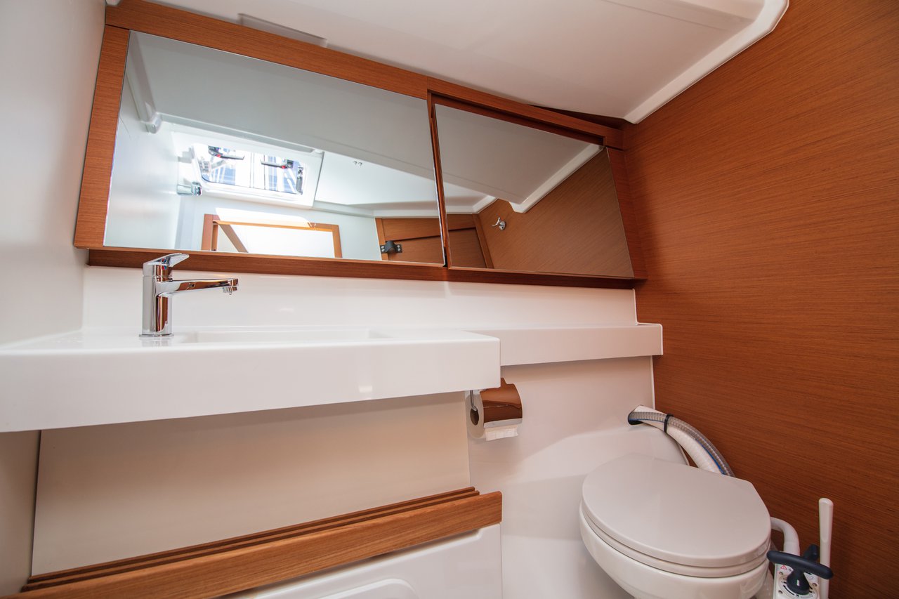Sun Odyssey 440 - 4 cab. — photo 23