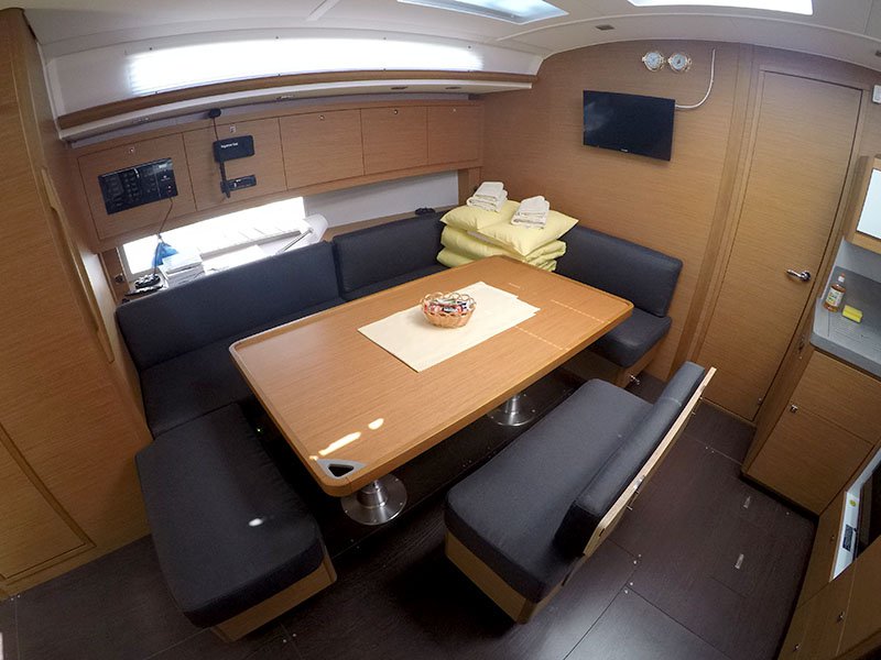 Dufour 470 - 4 cab. — photo 13