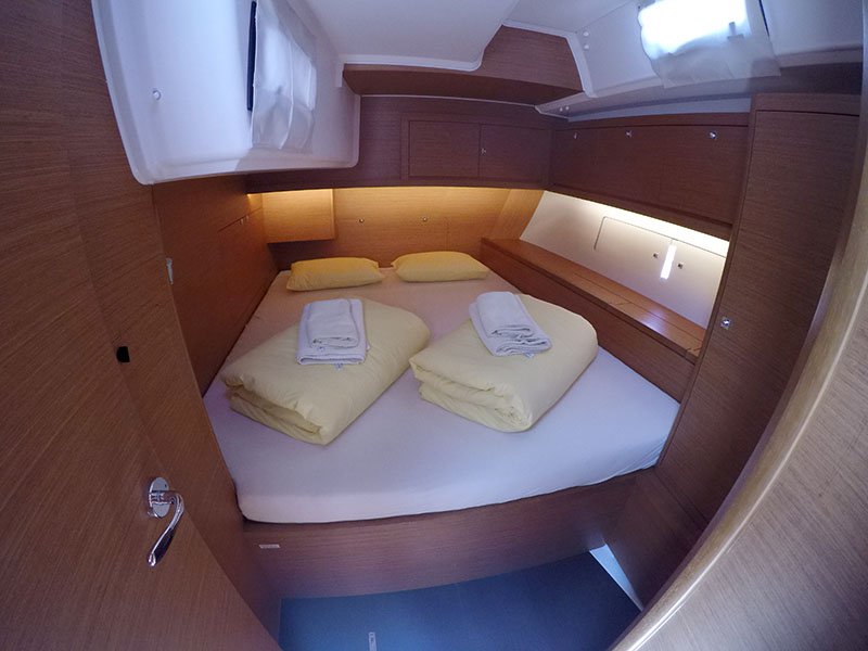 Dufour 470 - 4 cab. — photo 17