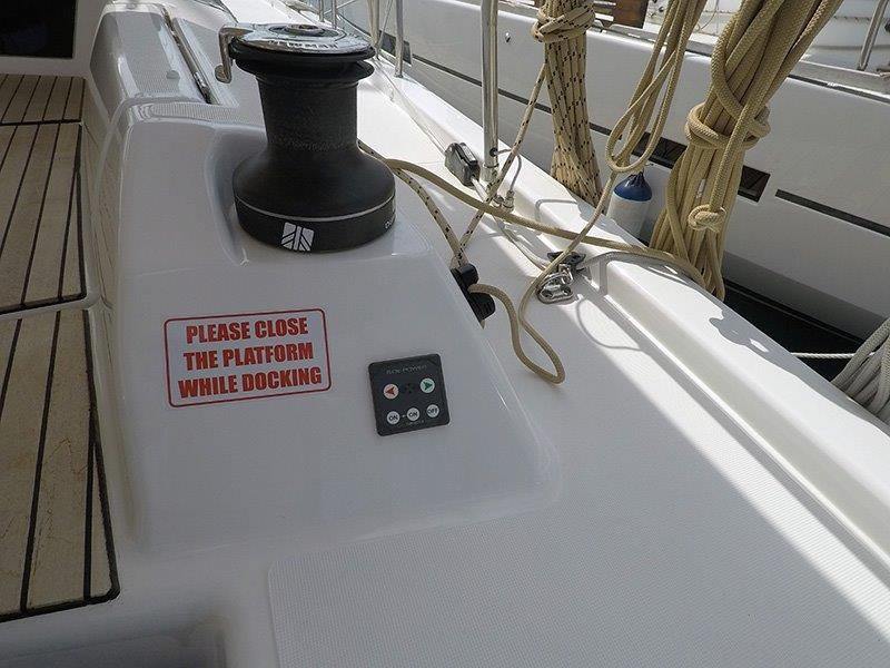 Dufour 430 GL — photo 10