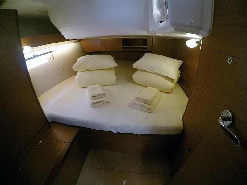 Dufour 430 GL — photo 23