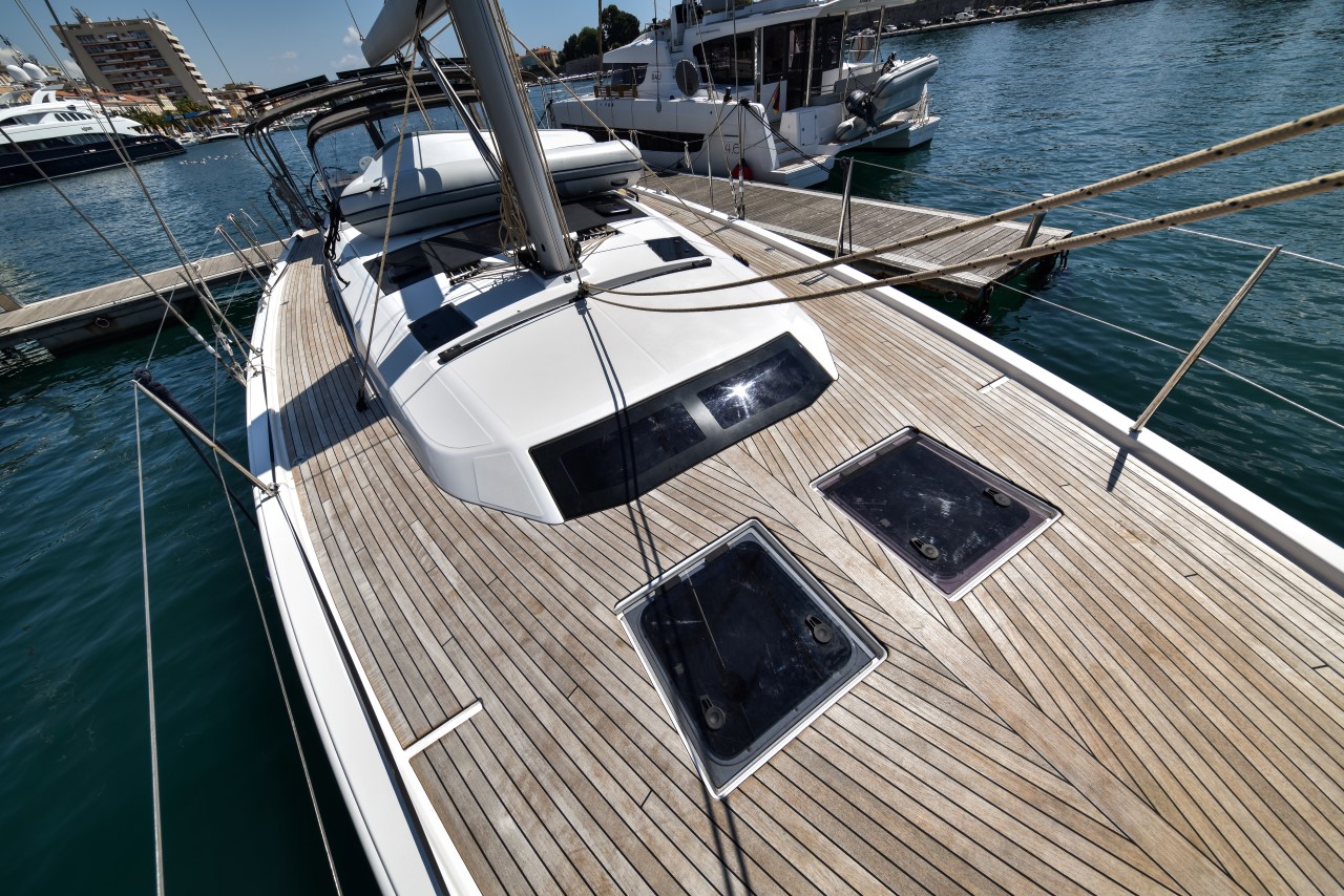 Dufour 470 - 4 + 1 cab. — photo 9