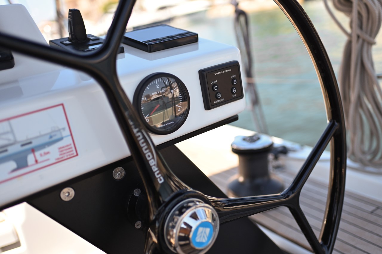 Dufour 470 - 4 + 1 cab. — photo 25