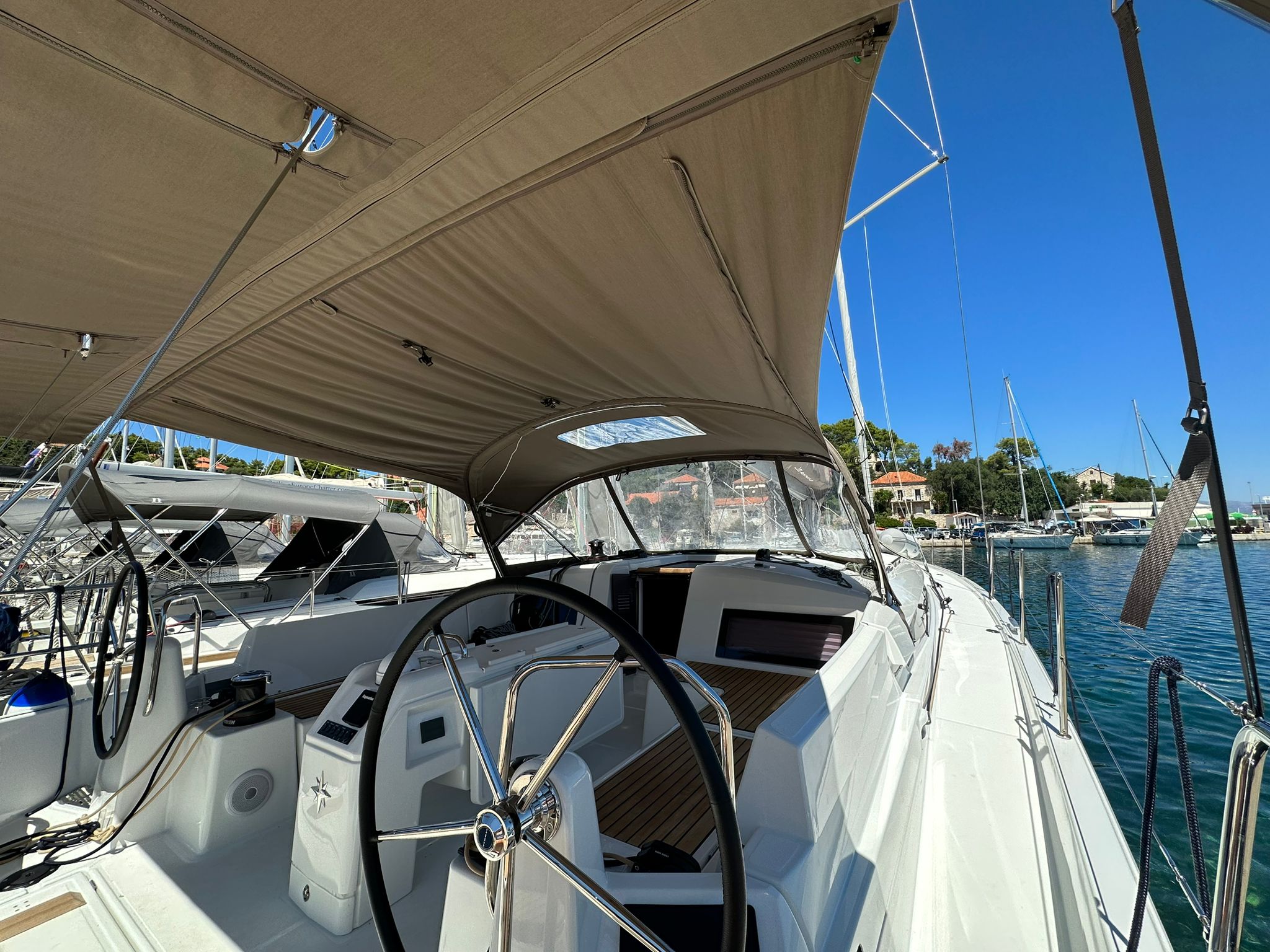 Sun Odyssey 490 - 5 + 1 cab. — photo 13