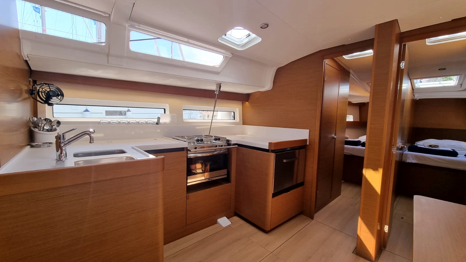 Sun Odyssey 490 - 5 + 1 cab. — photo 31