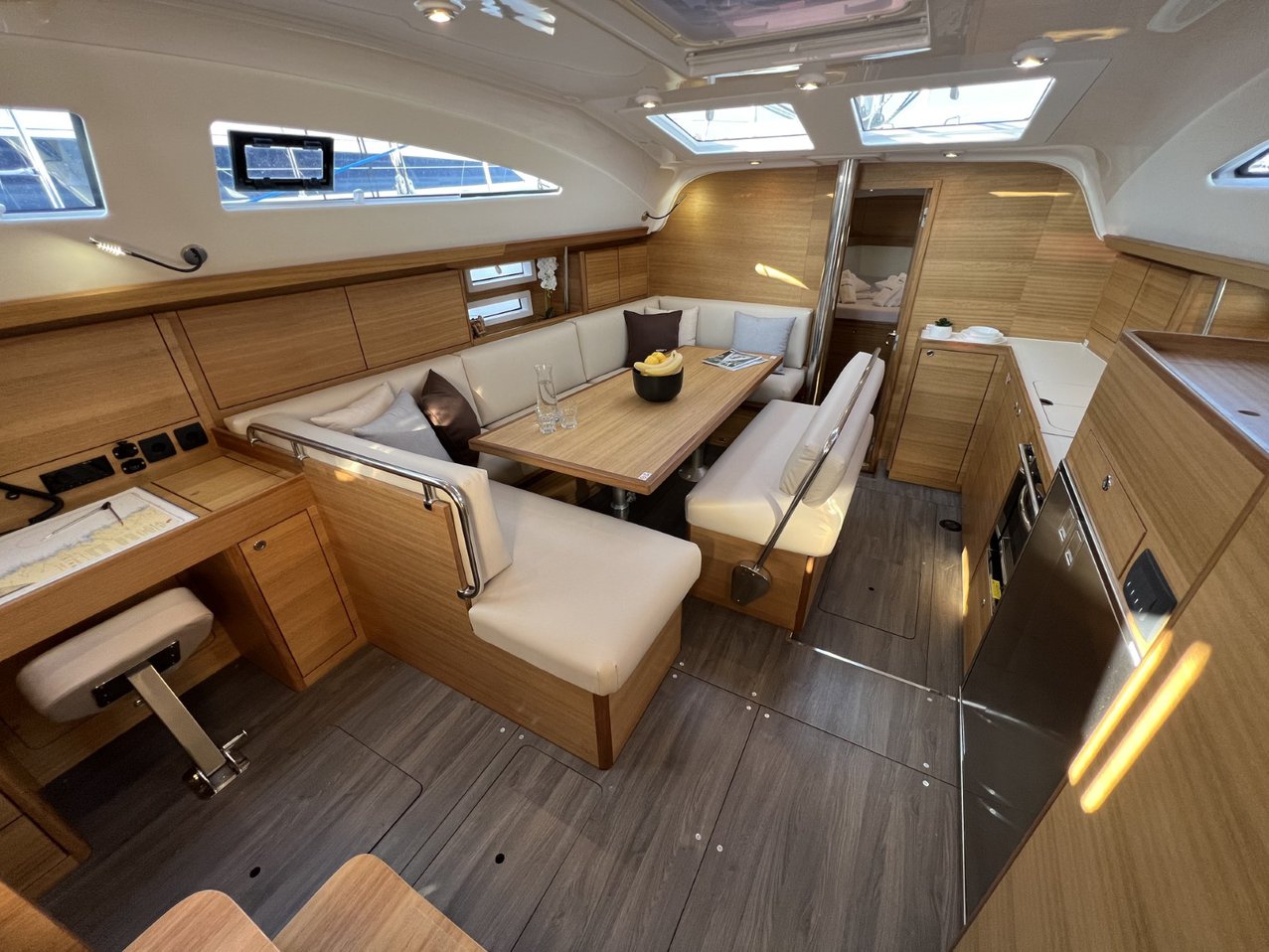 Elan Impression 45.1 - 3 cab. — photo 25