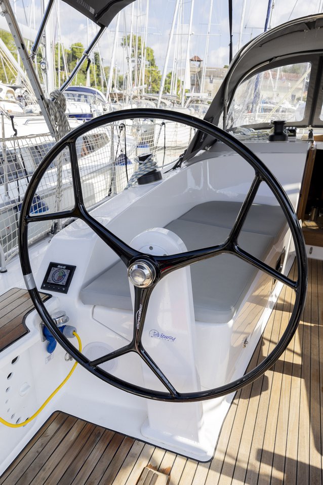 Bavaria Cruiser 37 Style — photo 12