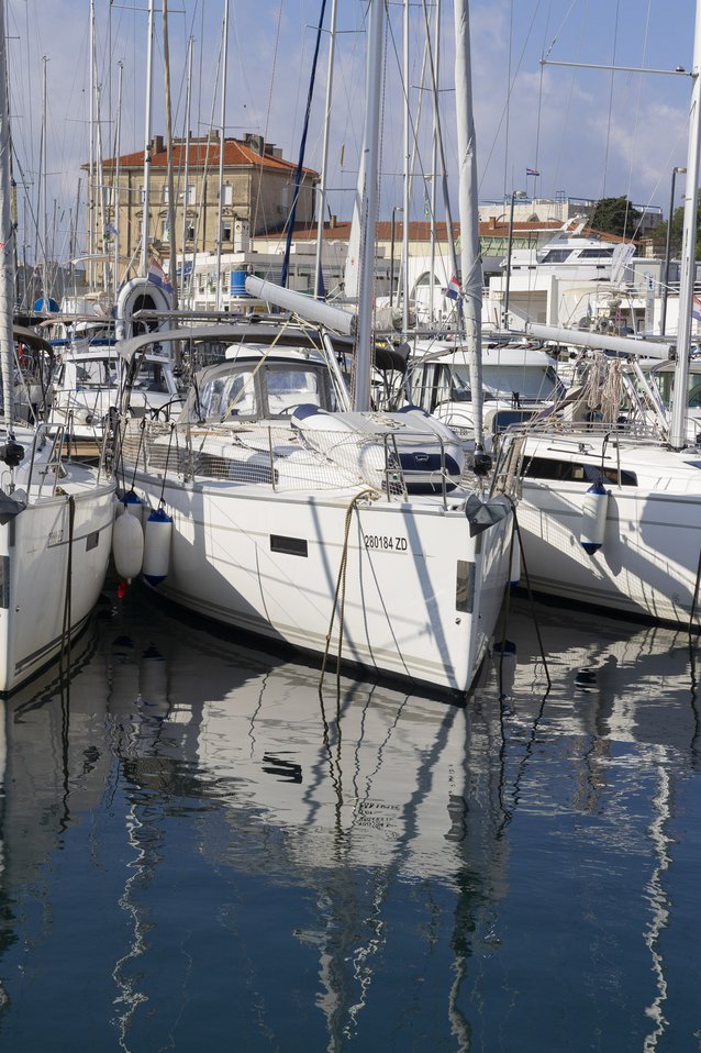 Bavaria Cruiser 37 Style — photo 18