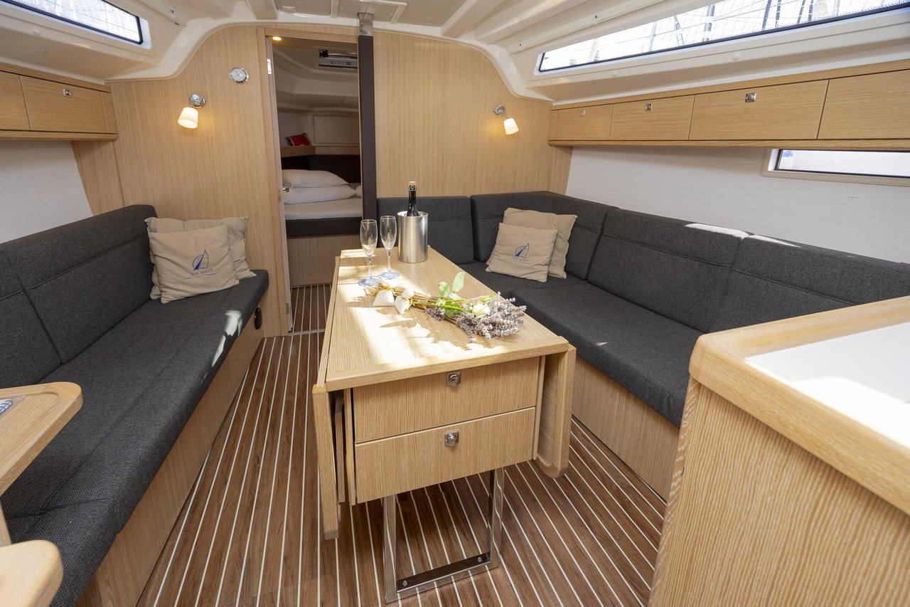 Bavaria Cruiser 37 Style — photo 29