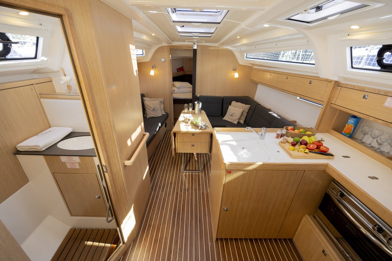 Bavaria Cruiser 37 Style — photo 30