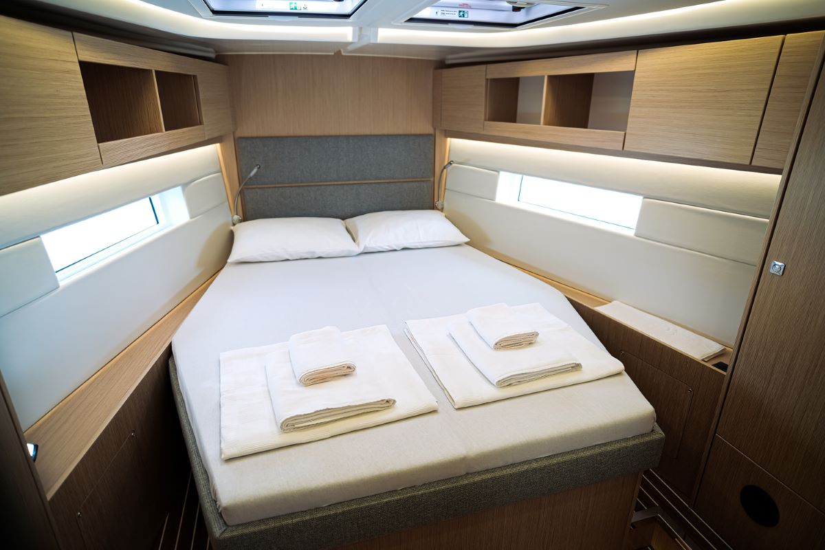 Bavaria C45 Style - 3 cab. — photo 18