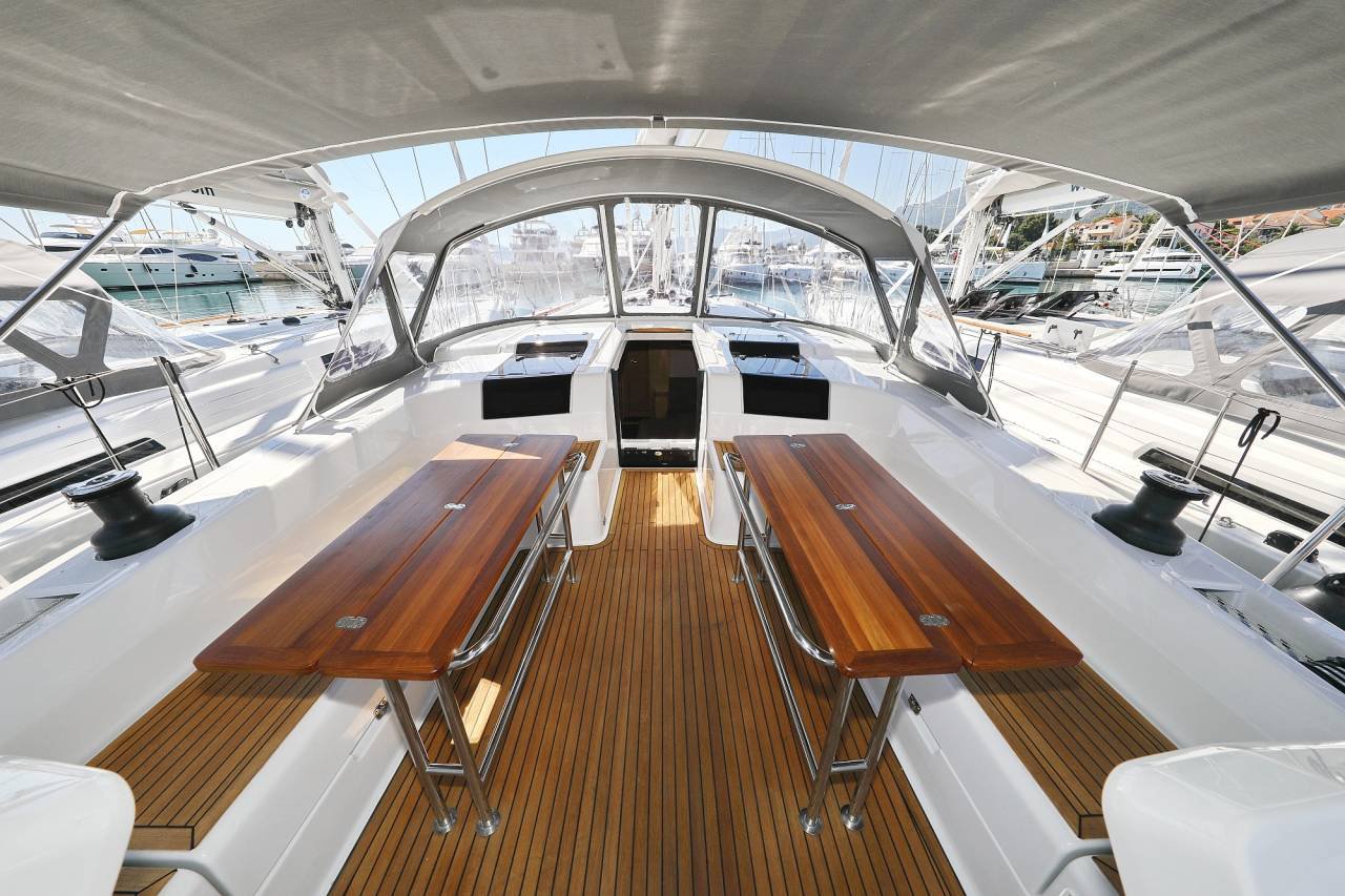 Hanse 508 - 5 + 1 cab. — photo 8