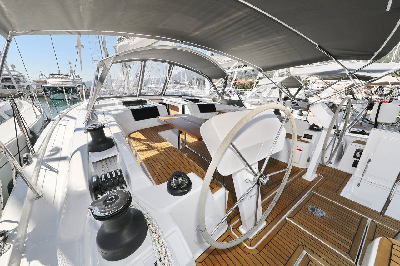 Hanse 508 - 5 + 1 cab. — photo 10