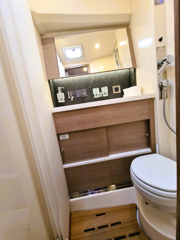 Hanse 508 - 5 + 1 cab. — photo 25