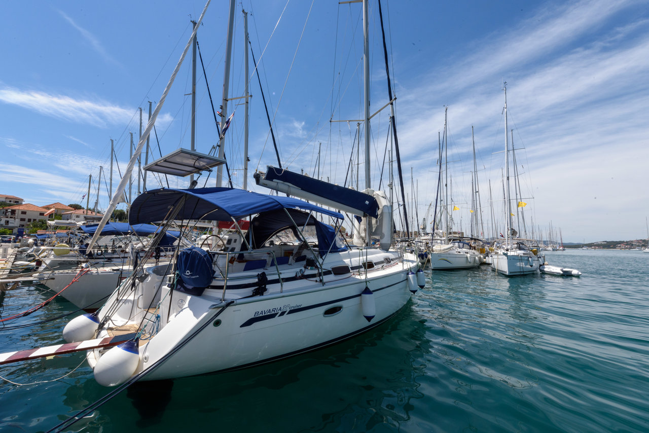 Bavaria 39 Cruiser — photo 3