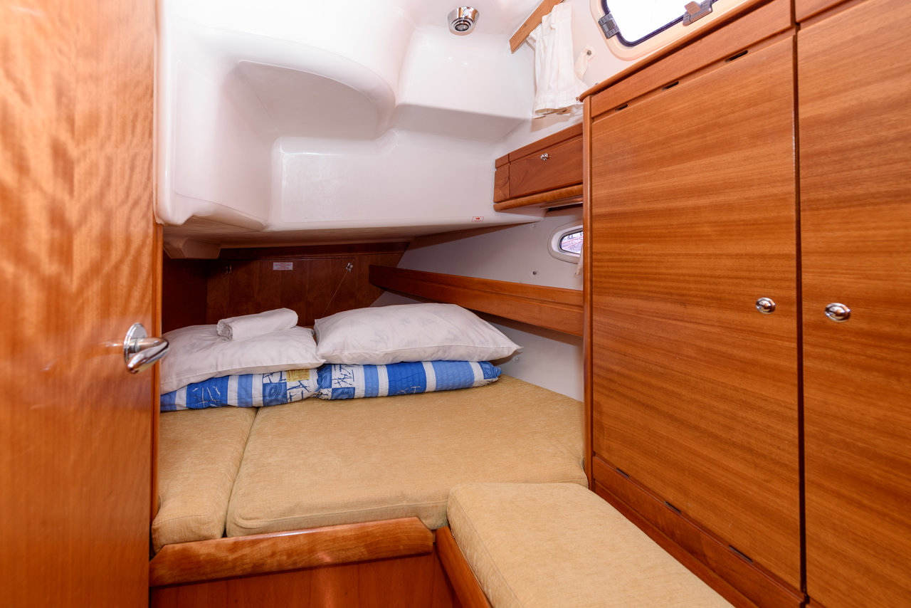 Bavaria 39 Cruiser — photo 10