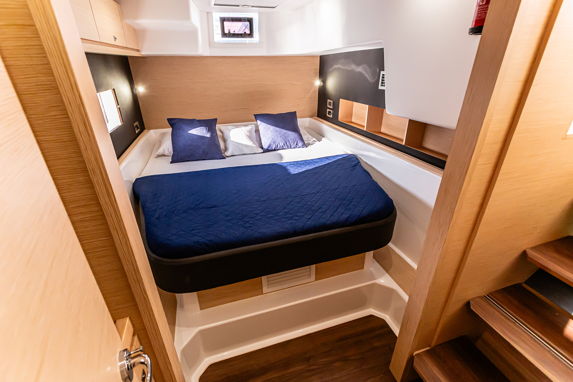 Dufour 48 Catamaran - 5 + 1 cab. — photo 4