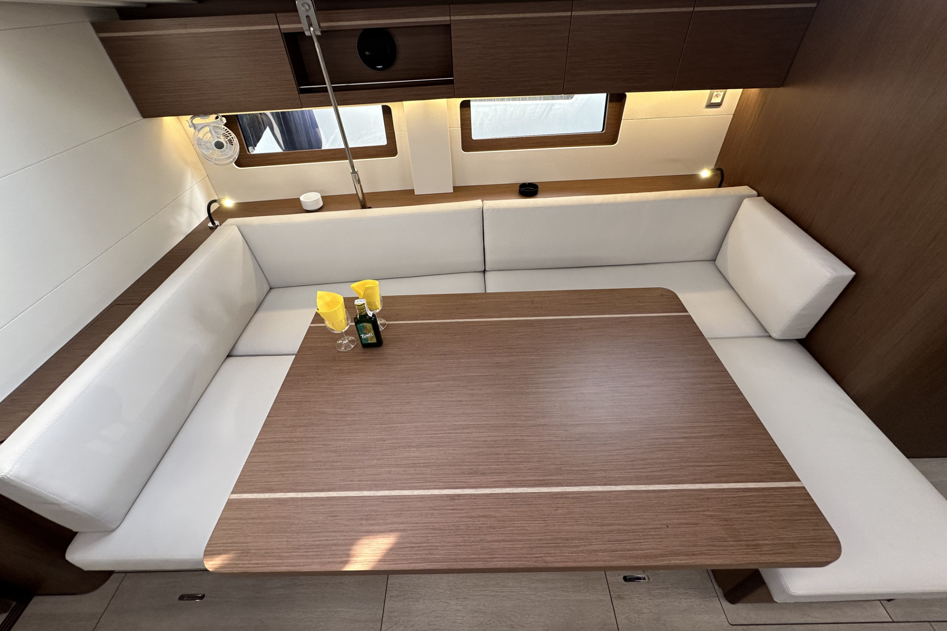 Oceanis 51.1 — photo 10