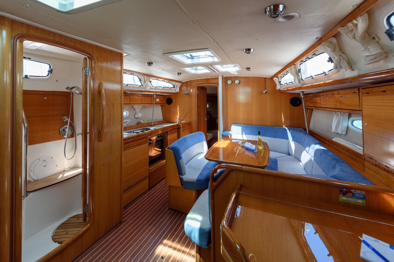 Bavaria 40 Cruiser — photo 10