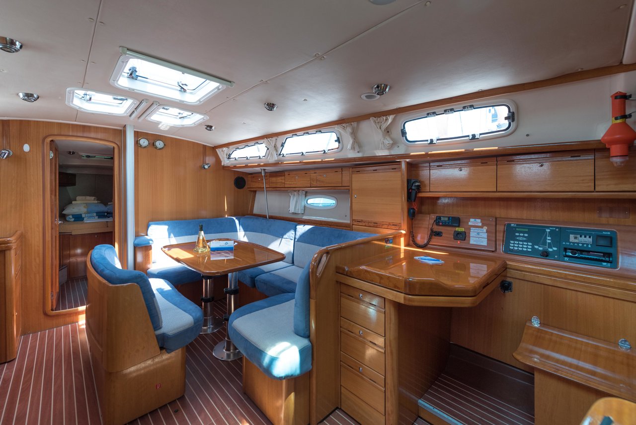 Bavaria 40 Cruiser — photo 11