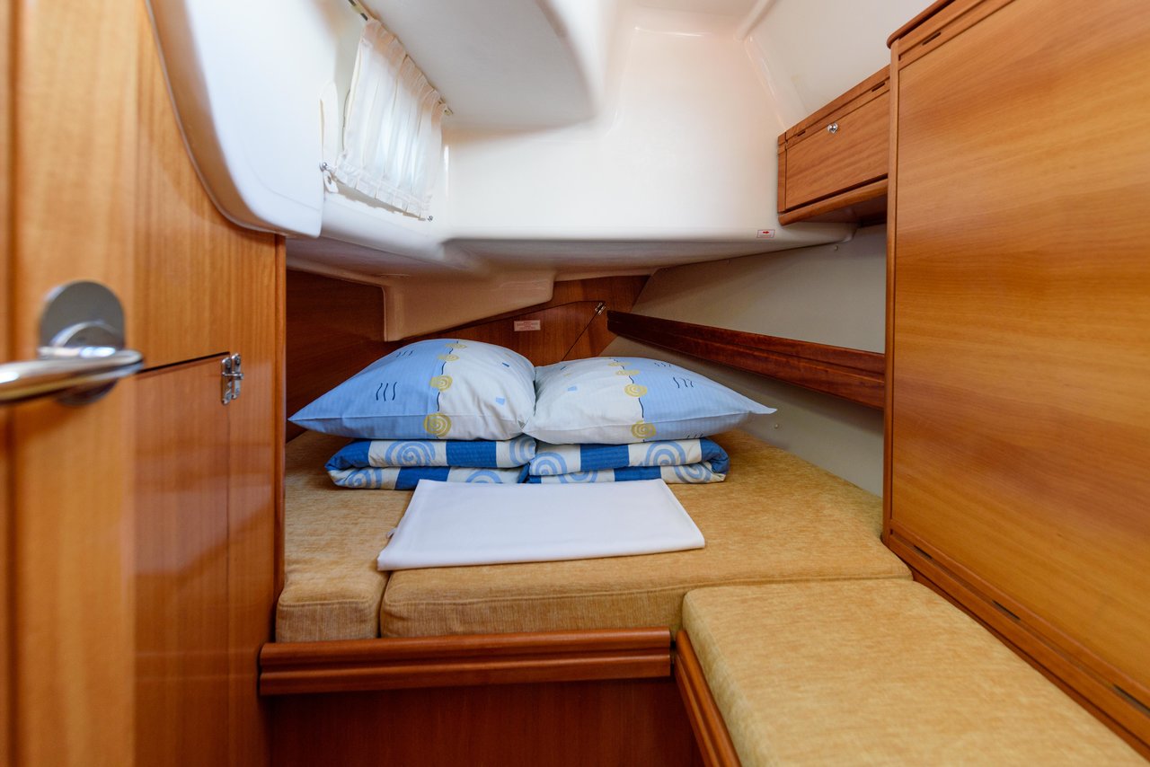 Bavaria 40 Cruiser — photo 14