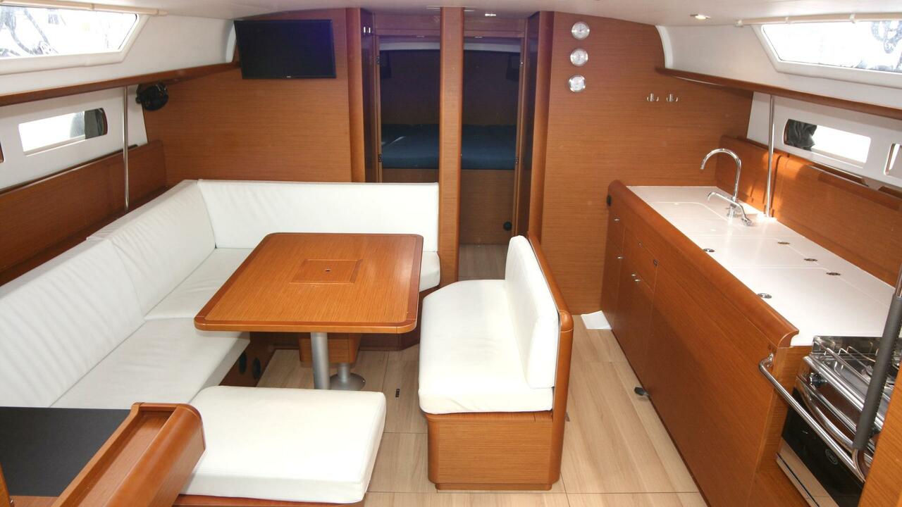 Sun Odyssey 479 - 4 cab. — photo 10