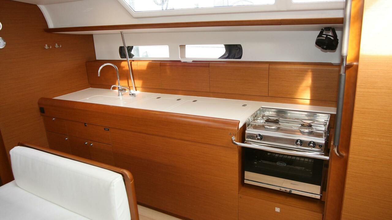 Sun Odyssey 479 - 4 cab. — photo 12