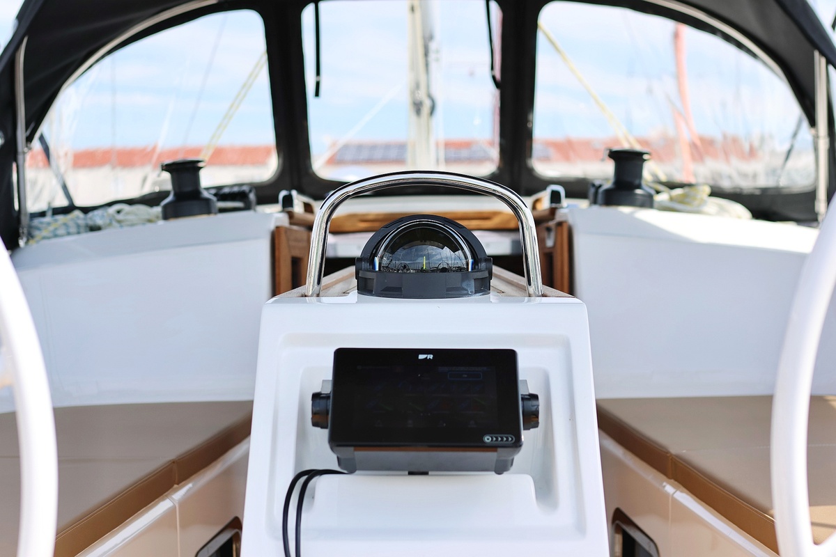Bavaria Cruiser 37 - 3 cab. — photo 9
